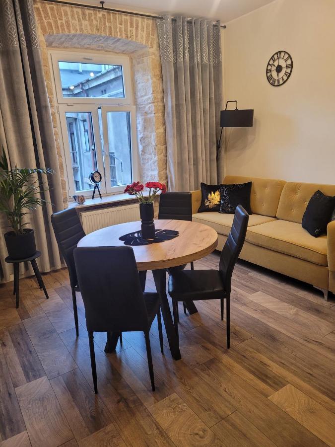 Kamieniczka 12 Apartamenty Częstochowa Exterior foto